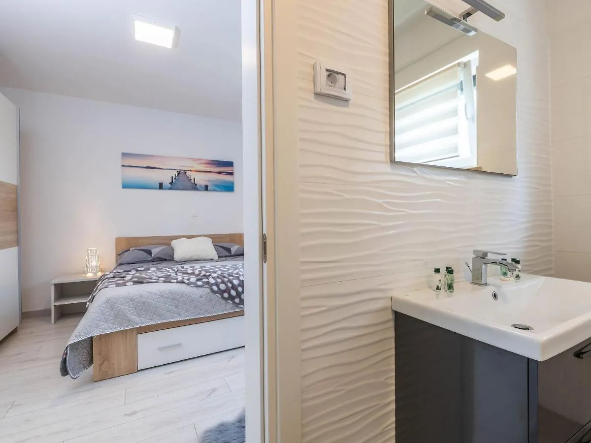 Holiday Home Casetta Filip By Interhome Marčana